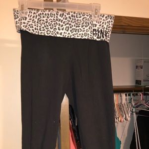 PINK crop leggings size small